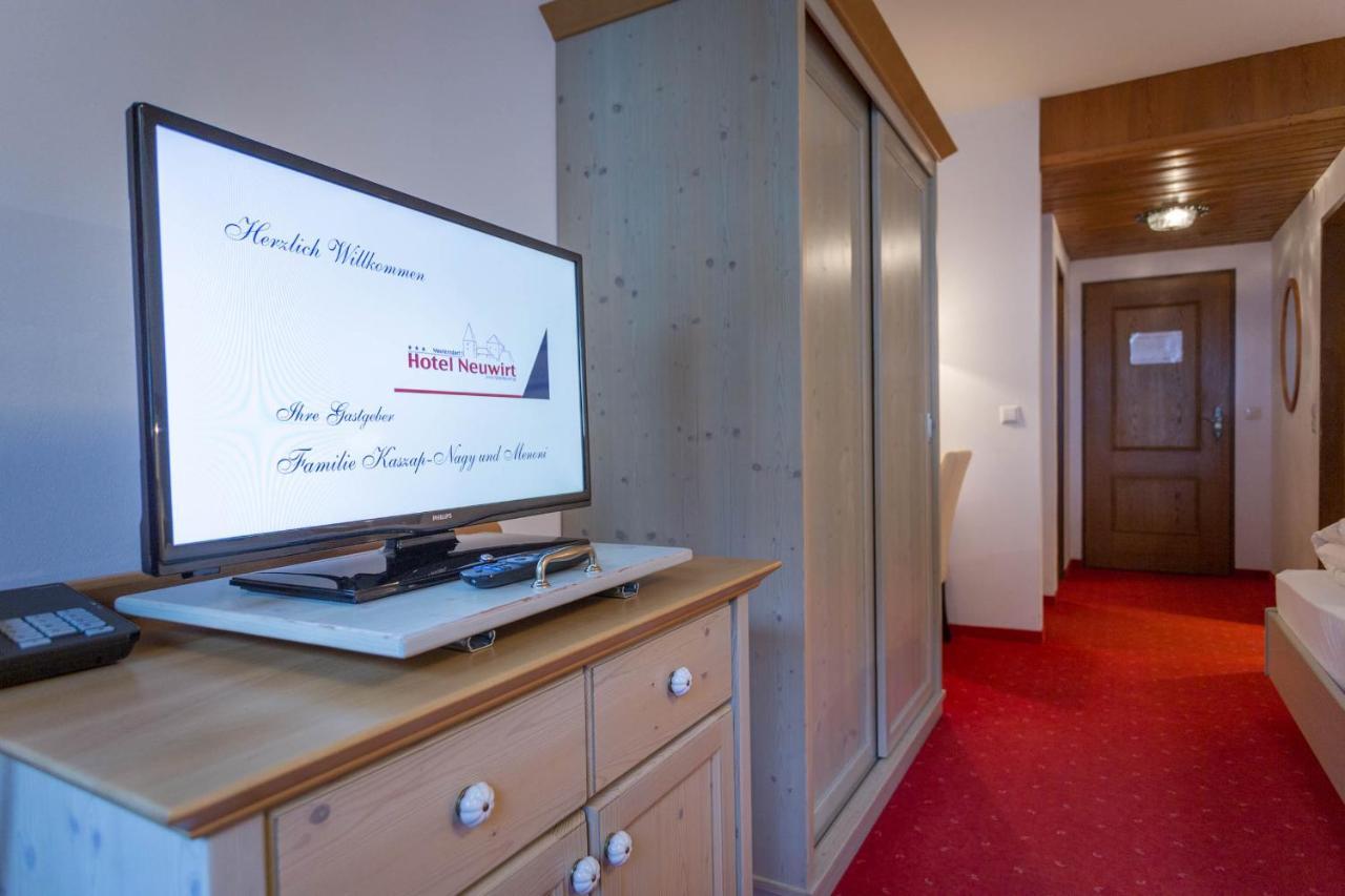 Hotel Neuwirt Mauterndorf  Buitenkant foto
