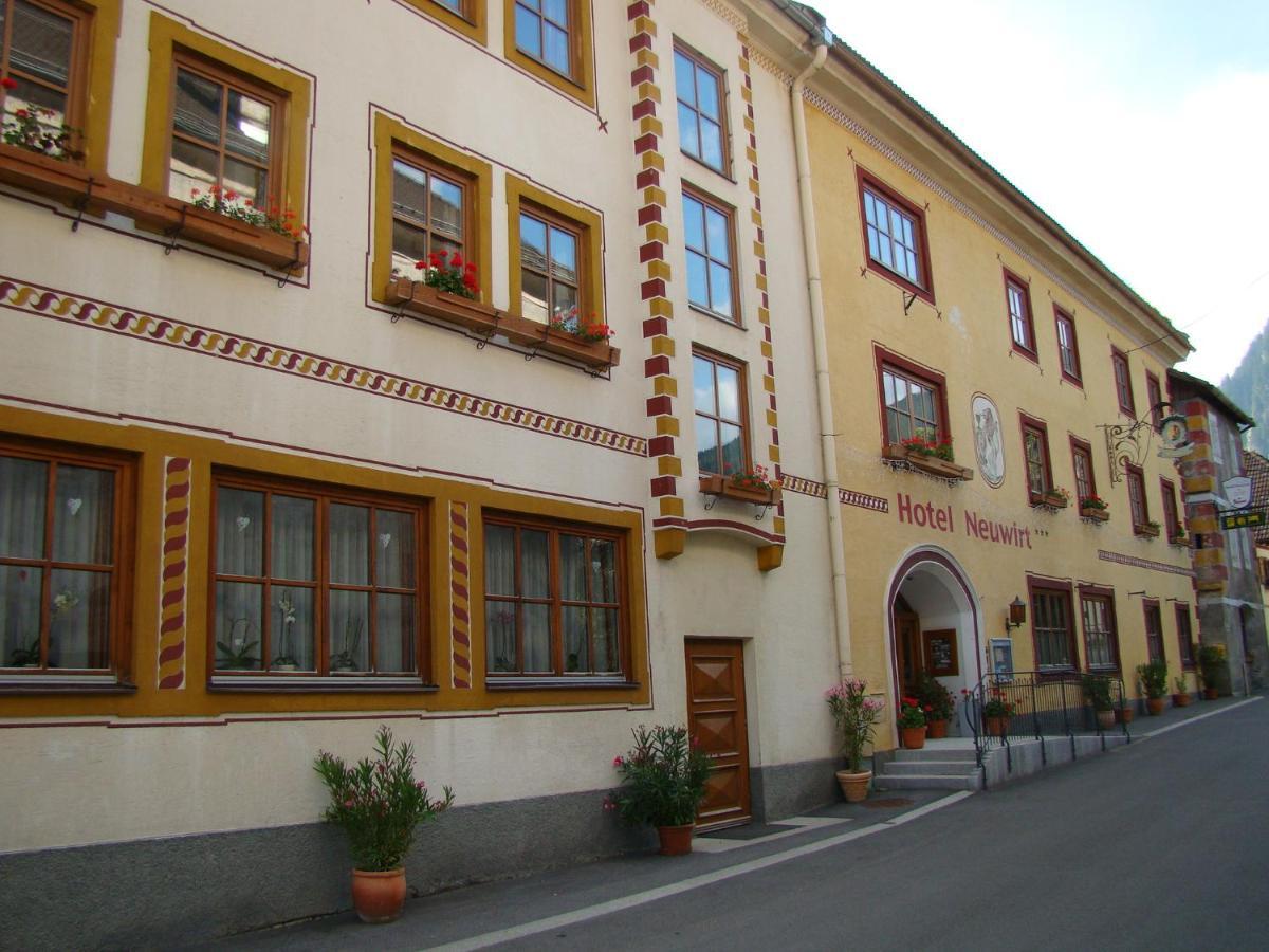 Hotel Neuwirt Mauterndorf  Buitenkant foto