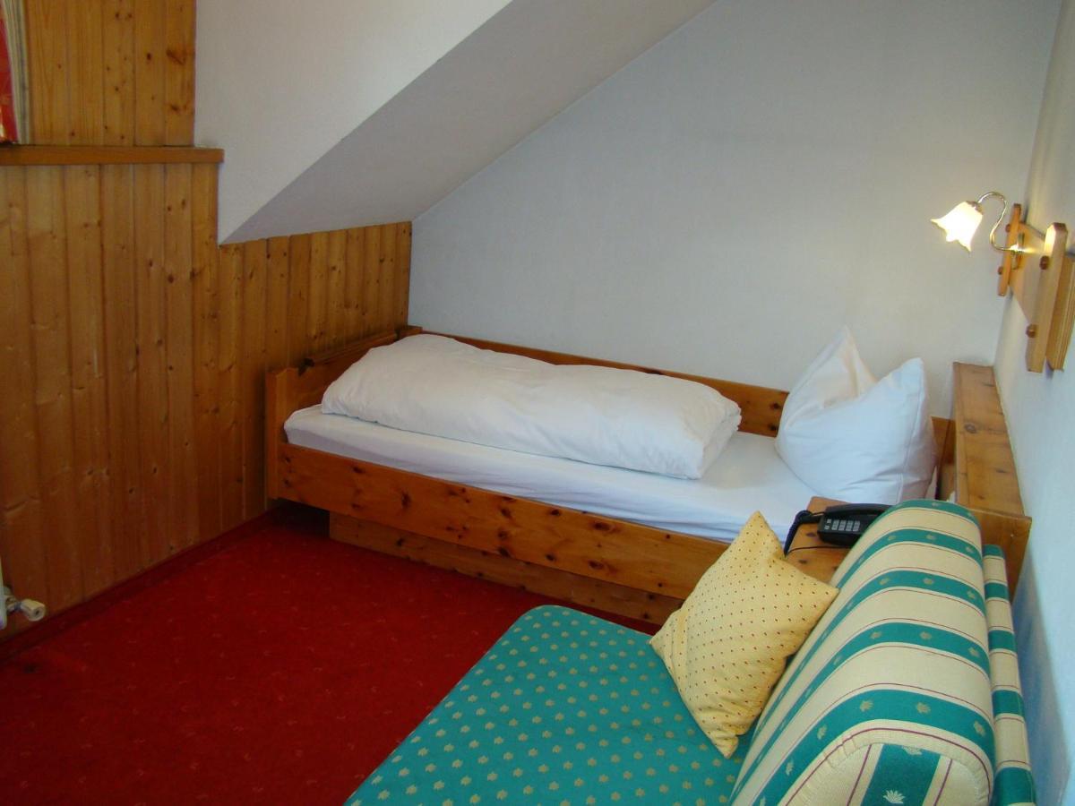 Hotel Neuwirt Mauterndorf  Buitenkant foto