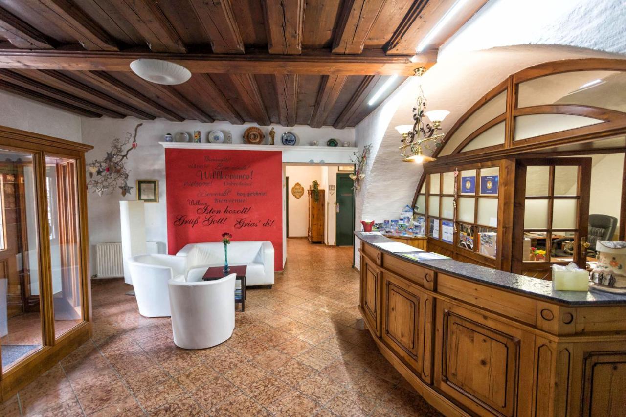 Hotel Neuwirt Mauterndorf  Buitenkant foto