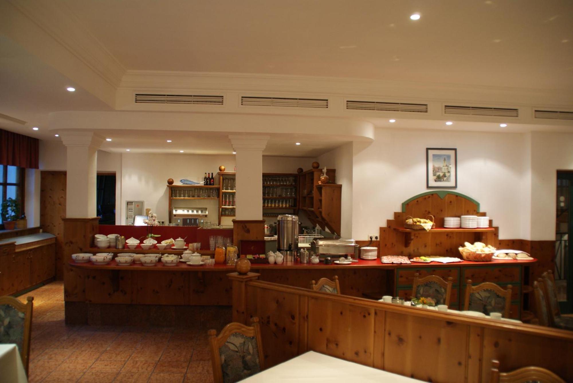 Hotel Neuwirt Mauterndorf  Buitenkant foto
