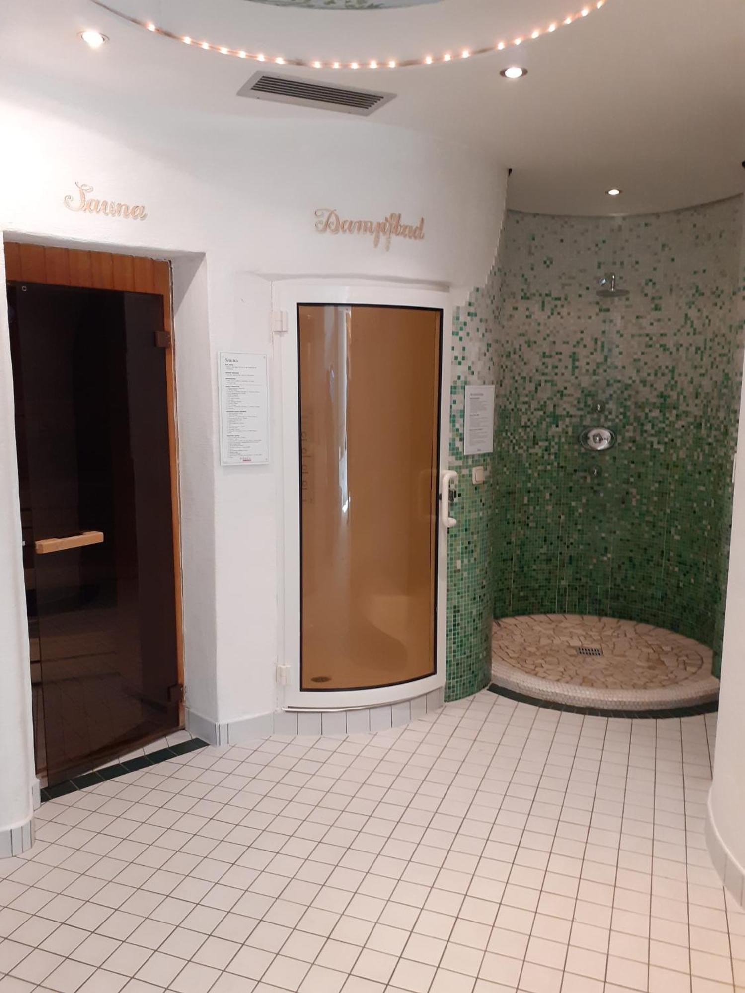 Hotel Neuwirt Mauterndorf  Buitenkant foto