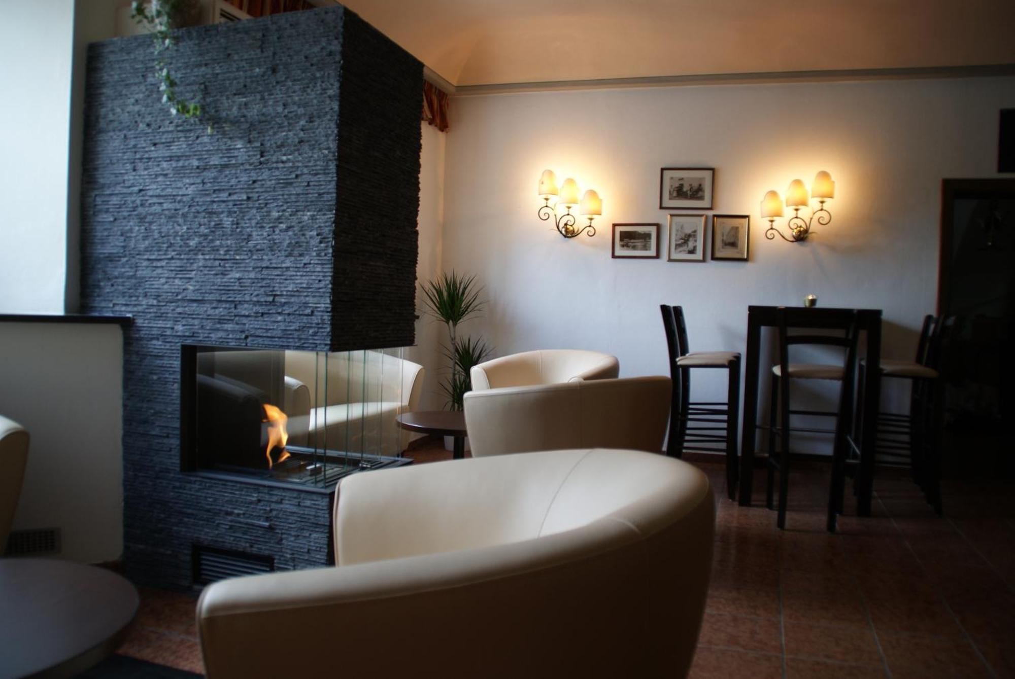 Hotel Neuwirt Mauterndorf  Buitenkant foto